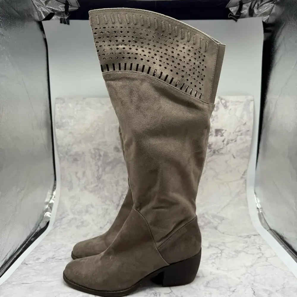 Francesca's, Tan Over the Knee Boots with Faux Suede and Chunky Heel. Size 10.